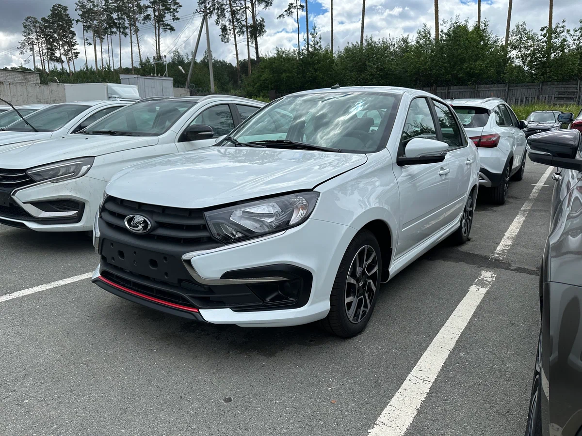 Lada Granta Sportline с салона по цене от 890 000 рублей